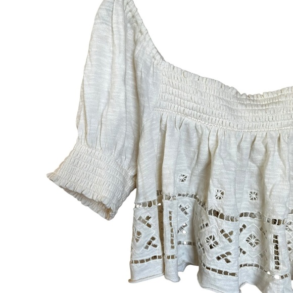 UO Dakota Eyelet Cropped Blouse Urban Outfitters 100% Cotton Cream Sz L - Picture 4 of 5